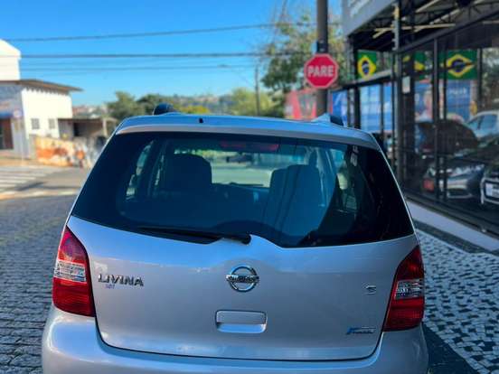 NISSAN-LIVINA-1.8 S 16V FLEX 4P AUTOMÁTICO NISSAN-LIVINA-2014