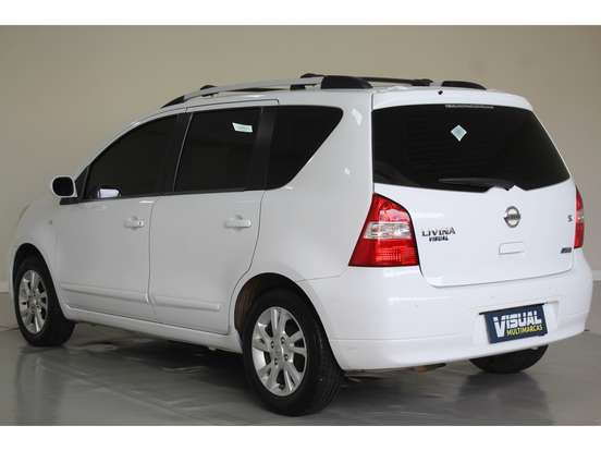 NISSAN-LIVINA-1.8 S 16V FLEX 4P AUTOMÁTICO NISSAN-LIVINA-2013