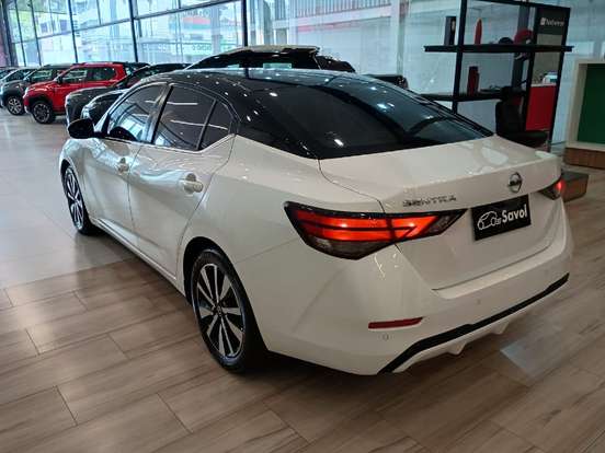 NISSAN-SENTRA-2023