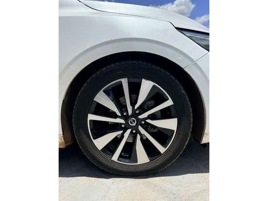 NISSAN-SENTRA-2023