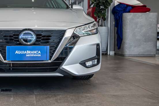 NISSAN-SENTRA-2023