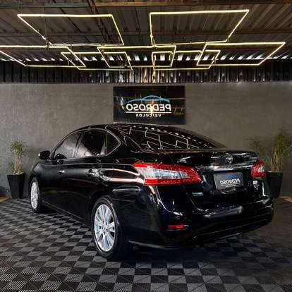 NISSAN-SENTRA-2014