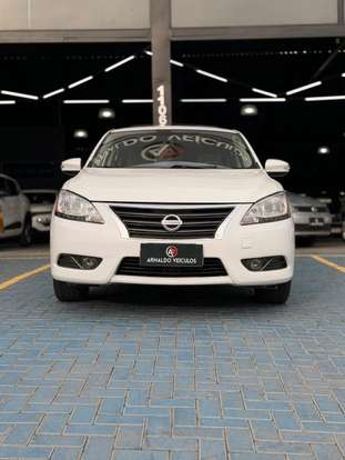NISSAN-SENTRA-2015