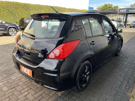 NISSAN-TIIDA-1.8 SL 16V FLEX 4P AUTOMÁTICO NISSAN-TIIDA-2011