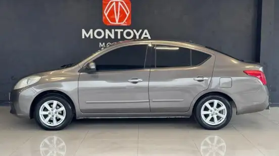 NISSAN-VERSA-2014