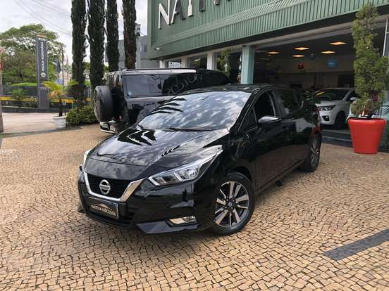 NISSAN-VERSA-2021