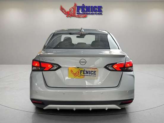 NISSAN-VERSA-2023