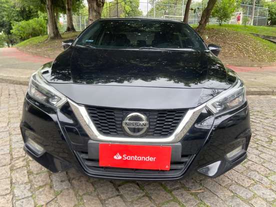 NISSAN-VERSA-2022