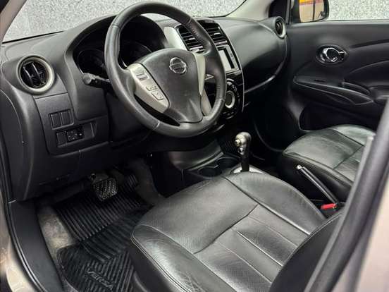 NISSAN-VERSA-1.6 16V FLEX SL 4P XTRONIC NISSAN-VERSA-2017