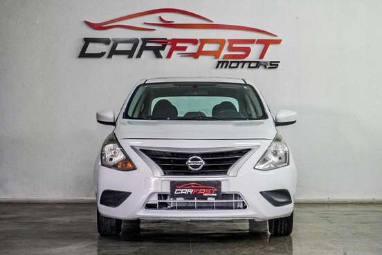 NISSAN-VERSA-2016