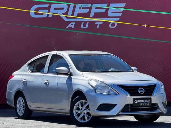 NISSAN-VERSA-2015