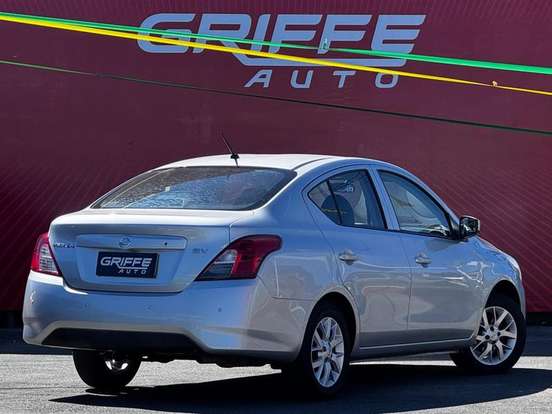 NISSAN-VERSA-2015