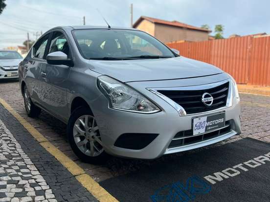 NISSAN-VERSA-1.6 16V FLEX SV 4P XTRONIC NISSAN-VERSA-2018