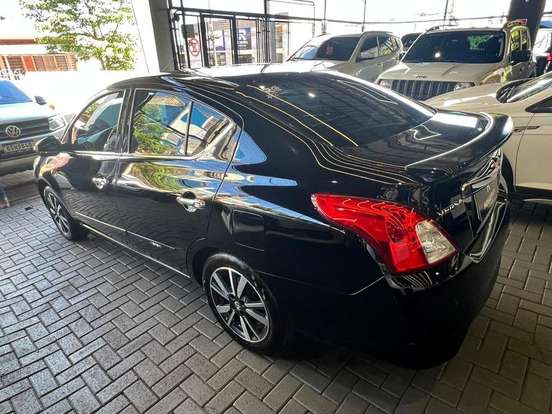 NISSAN-VERSA-1.6 16V FLEXSTART UNIQUE 4P XTRONIC NISSAN-VERSA-2017