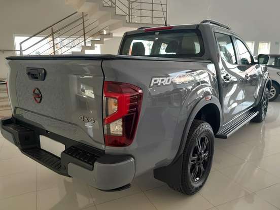 NISSAN-FRONTIER-2024