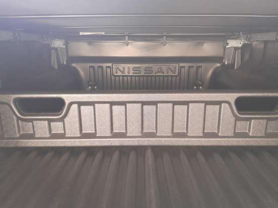 NISSAN-FRONTIER-2024