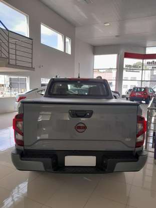 NISSAN-FRONTIER-2024
