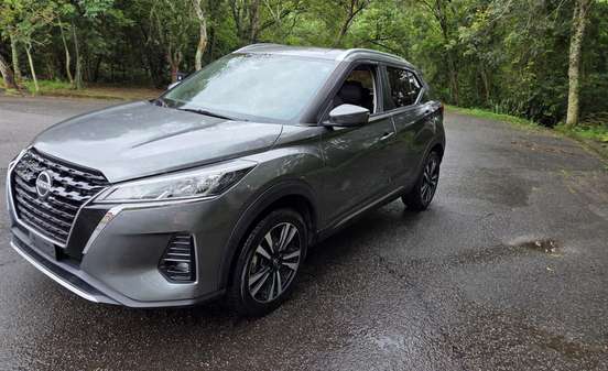 NISSAN-KICKS-2023