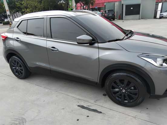 NISSAN-KICKS-2019