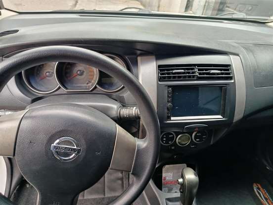 NISSAN-LIVINA-1.8 SL X-GEAR 16V FLEX 4P AUTOMÁTICO NISSAN-LIVINA-2011