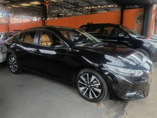 NISSAN-SENTRA-2023