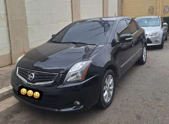 NISSAN-SENTRA-2012