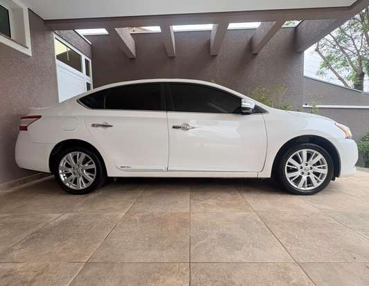 NISSAN-SENTRA-2013