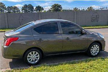 NISSAN-VERSA-2018