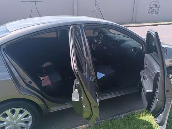 NISSAN-VERSA-2018