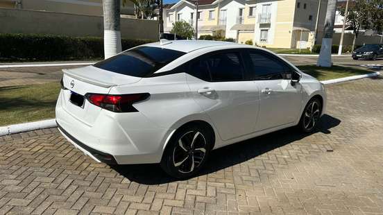 NISSAN-VERSA-2023