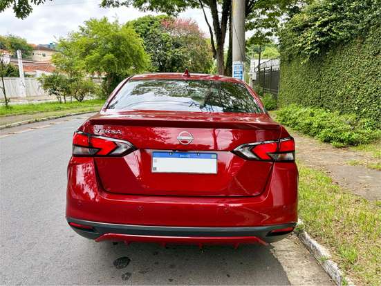 NISSAN-VERSA-2023