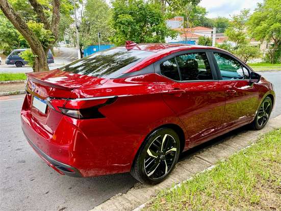 NISSAN-VERSA-2023