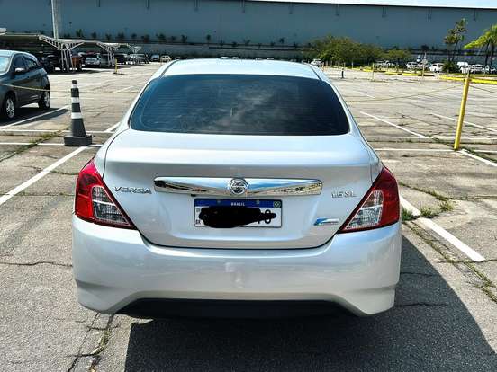 NISSAN-VERSA-1.6 16V FLEXSTART SL 4P XTRONIC NISSAN-VERSA-2017