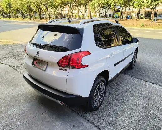 PEUGEOT-2008-2018