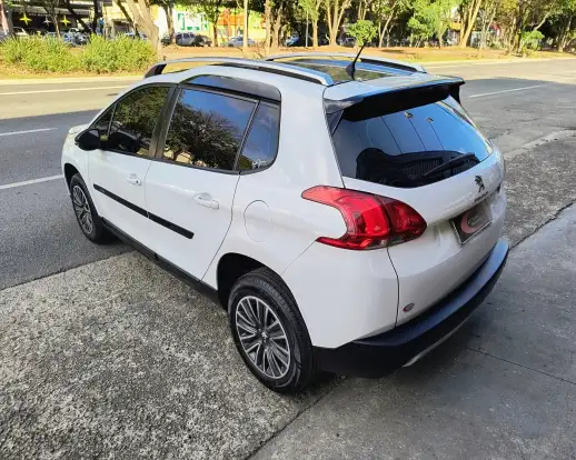 PEUGEOT-2008-1.6 16V FLEX ALLURE 4P AUTOMÁTICO PEUGEOT-2008-2018