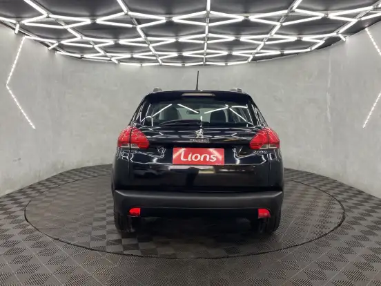 PEUGEOT-2008-2021