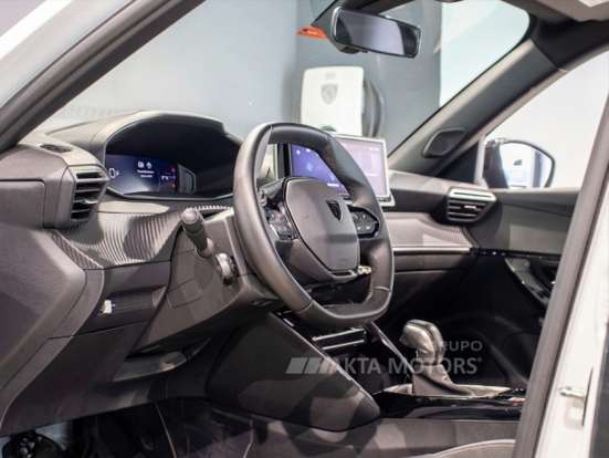 PEUGEOT-2008-2026