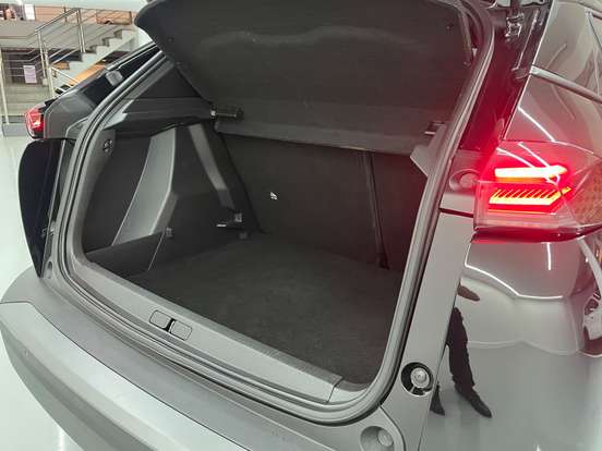 PEUGEOT-2008-2025
