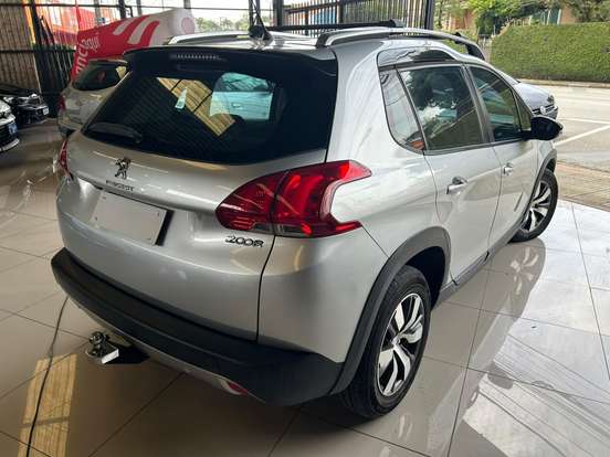 PEUGEOT-2008-2018