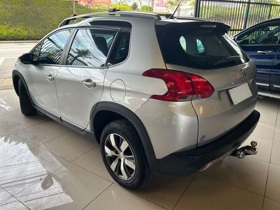 PEUGEOT-2008-2018