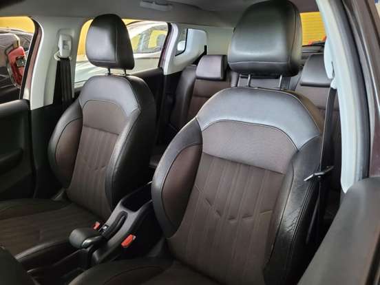 PEUGEOT-2008-2015