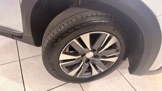 PEUGEOT-2008-2021