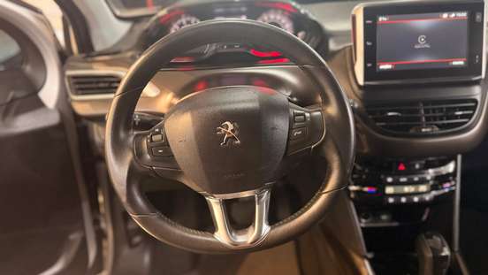 PEUGEOT-2008-2021
