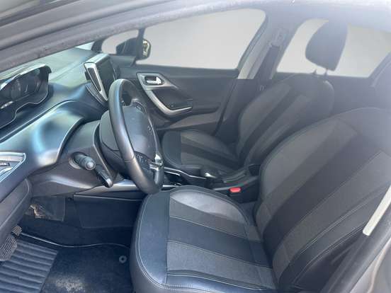 PEUGEOT-2008-2022