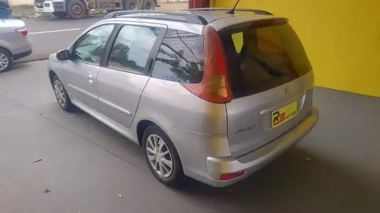 PEUGEOT-207-2011
