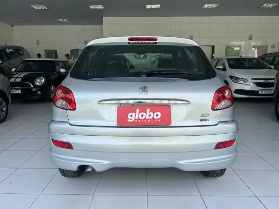 PEUGEOT-207-2011