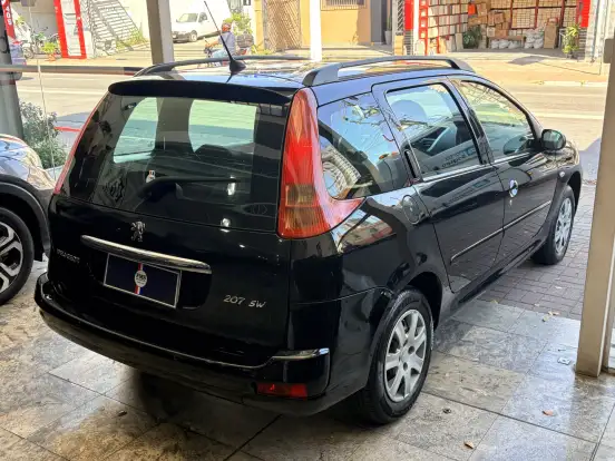 PEUGEOT-207-2011
