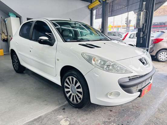 PEUGEOT-207-1.4 XR SPORT 8V FLEX 4P MANUAL PEUGEOT-207-2010