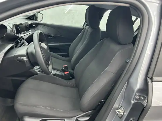 PEUGEOT-208-2023