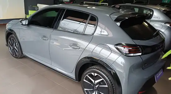 PEUGEOT-208-2025